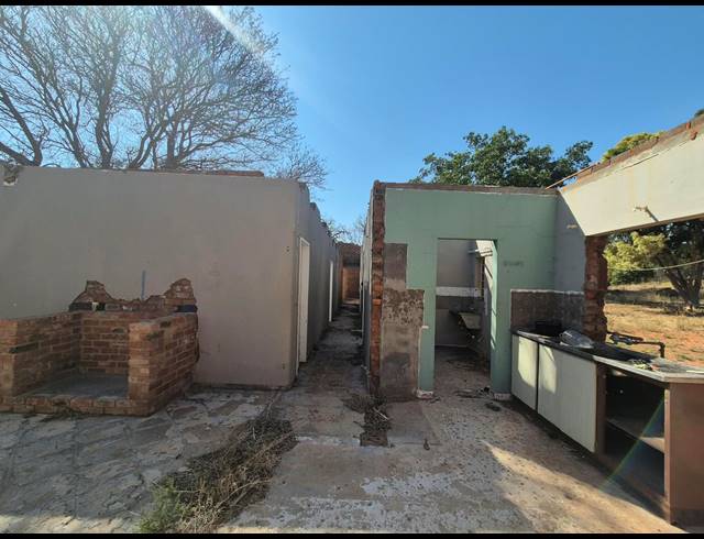 FARM FOR SALE IN DE WILDT